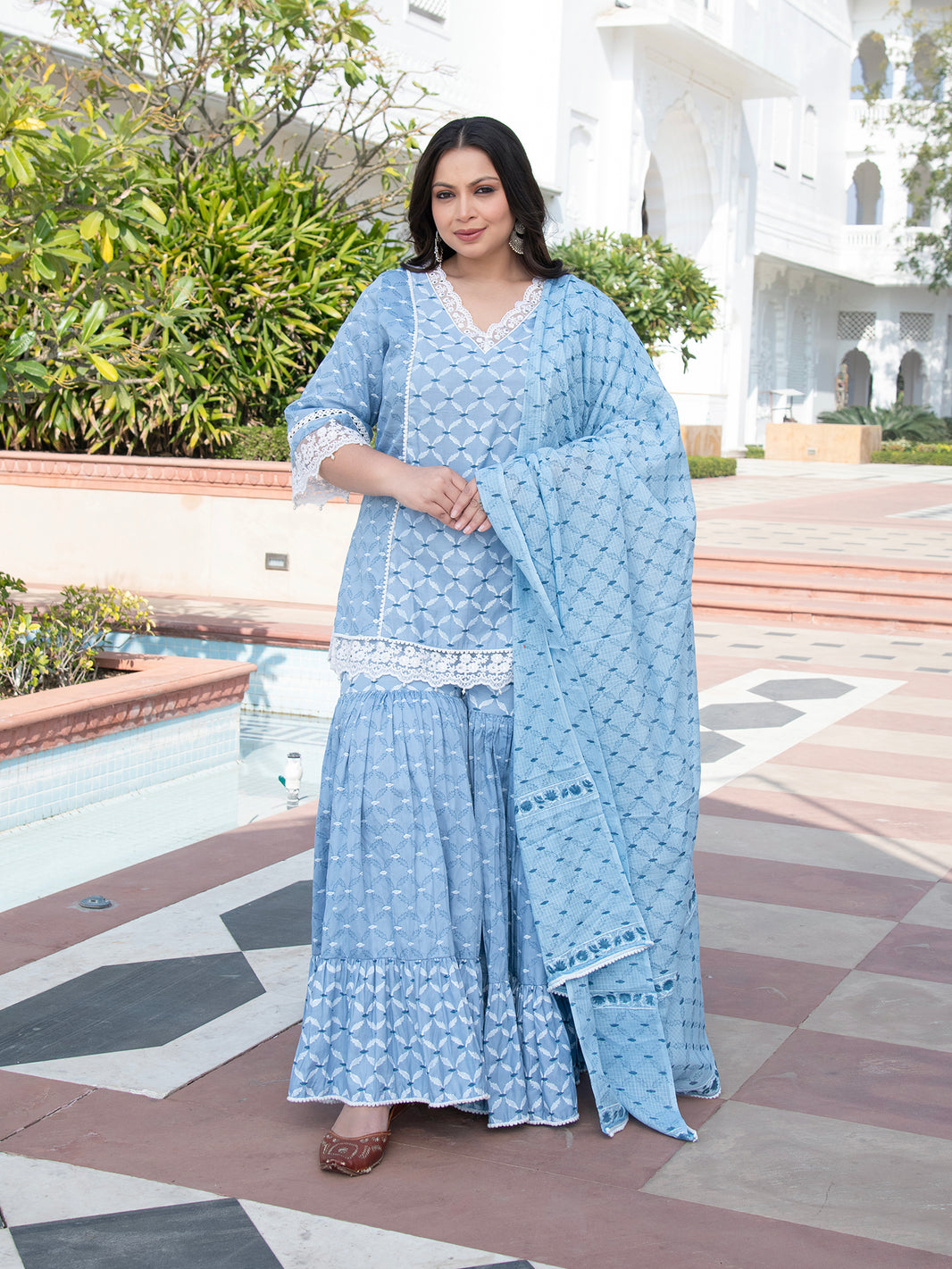 Buy Women Ethnic Wear, Sarees, Lenghas, Dresses | Mulmul  Mulmul.com