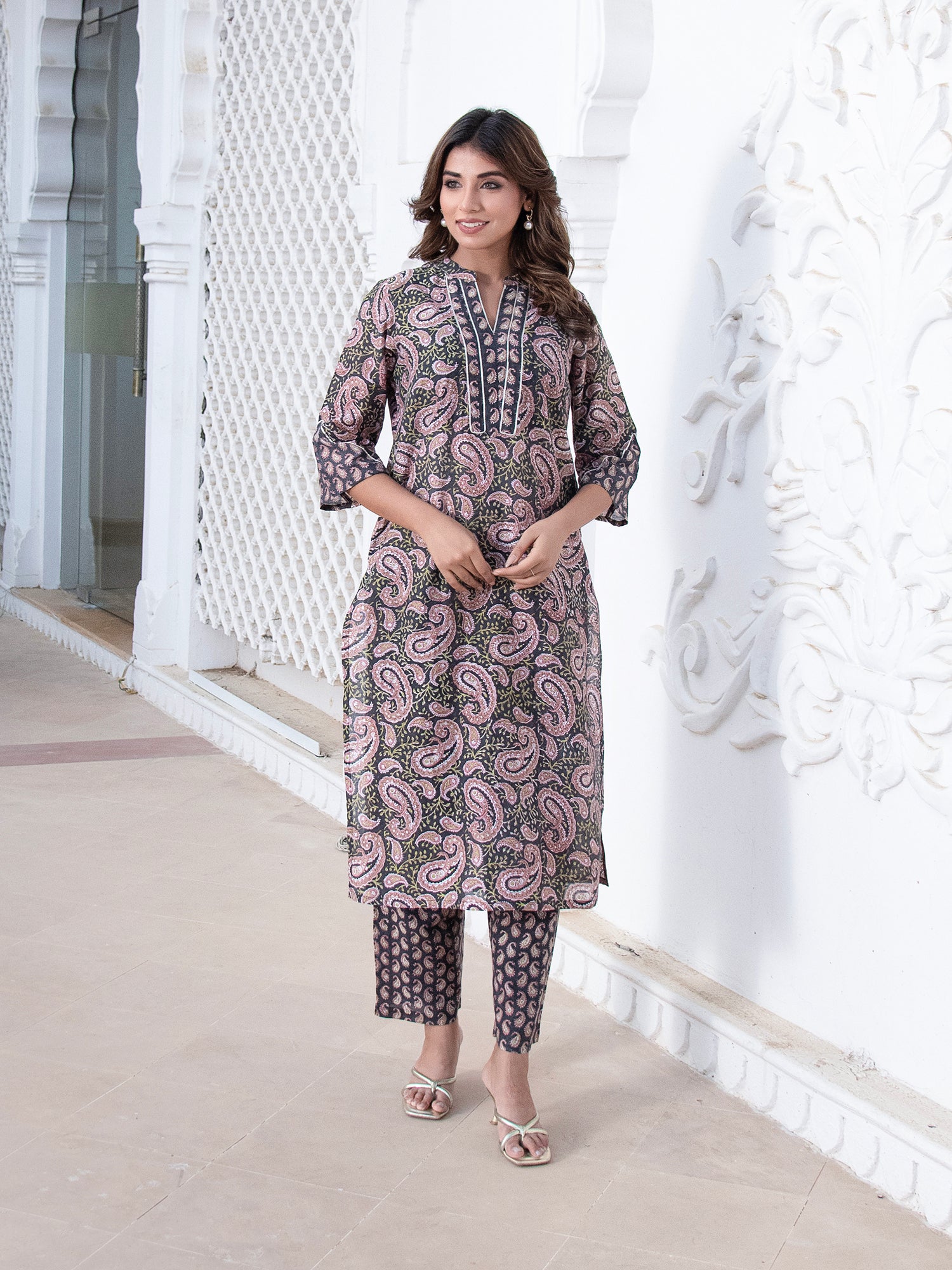 MULMUL CHETAN HAND BLOCK PRINTED KURTA-PANT SET main image 0
